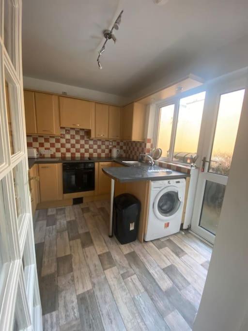 Modern Two Bed House Close To City Centre Белфаст Екстер'єр фото